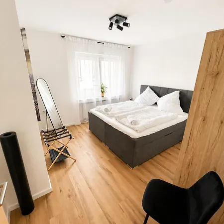 Moderne City-oase Mit Terrasse - Bis Zu 6 Gaeste *